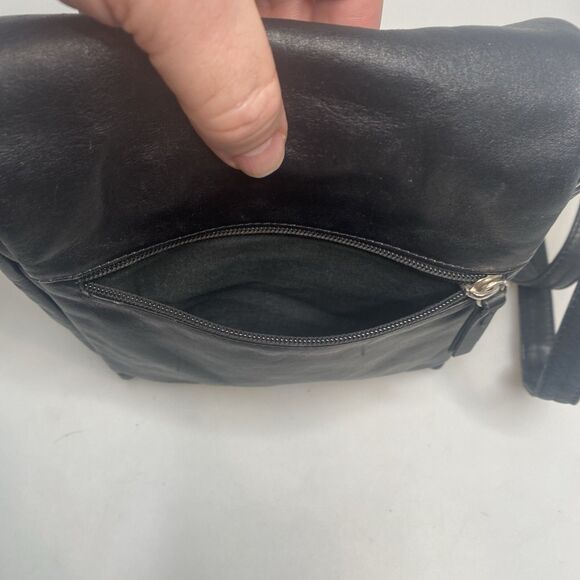 Bruno Rossi Black Italian Leather Crossbody Bag | 7x9x6” | Made in Italy | EUC - Picture 11 of 16